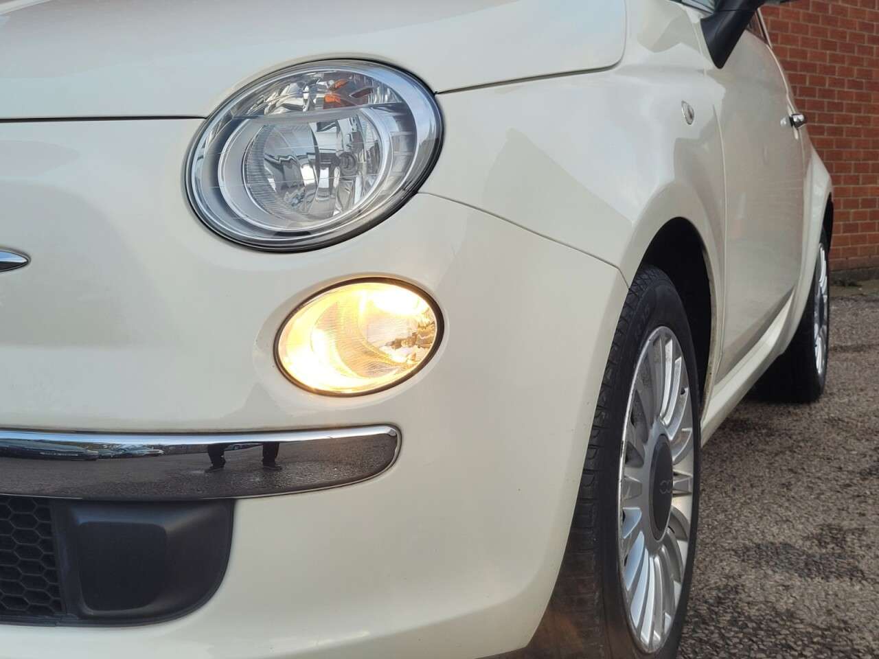 2011 FIAT 500 2011 FIAT 500