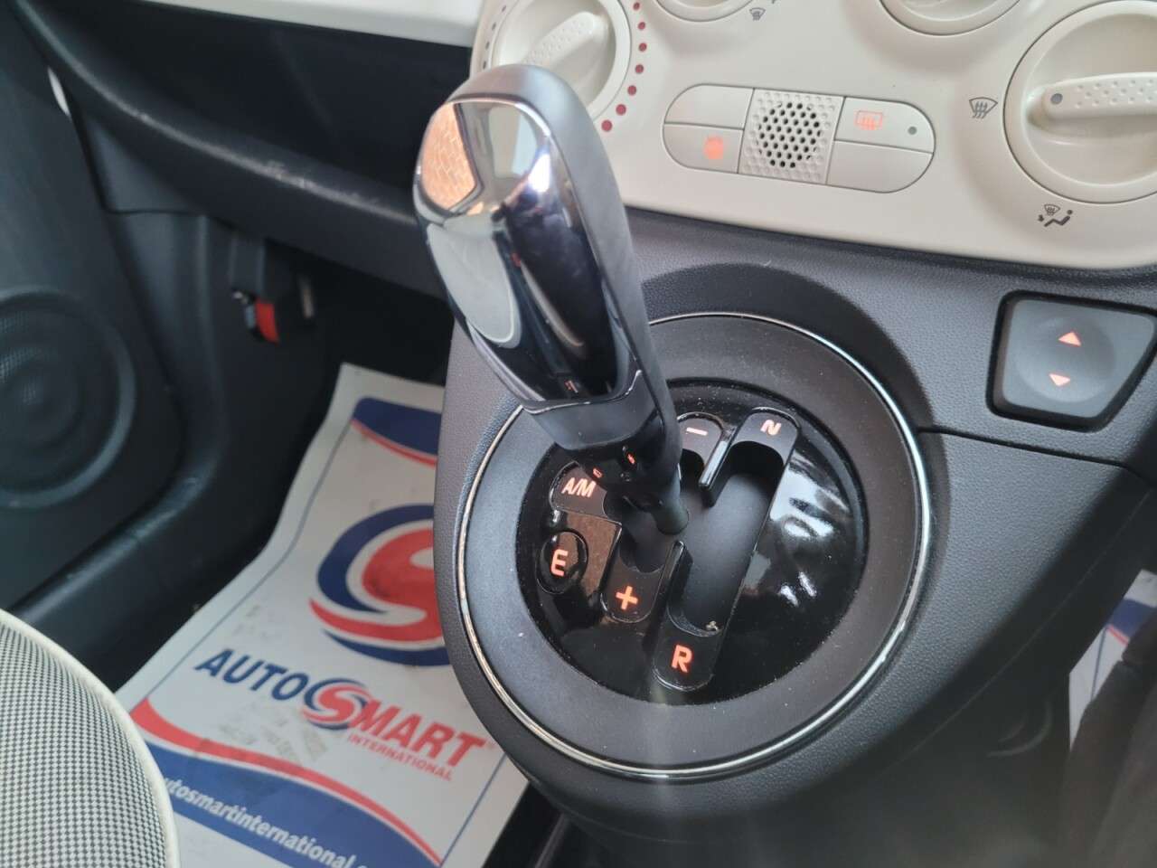 2011 FIAT 500 2011 FIAT 500