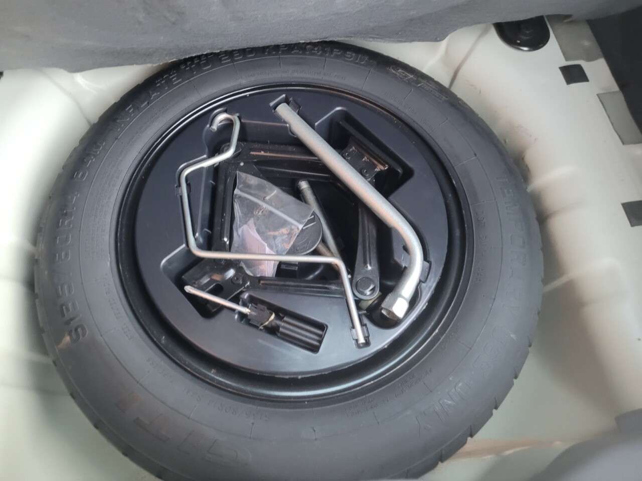 2011 FIAT 500 2011 FIAT 500