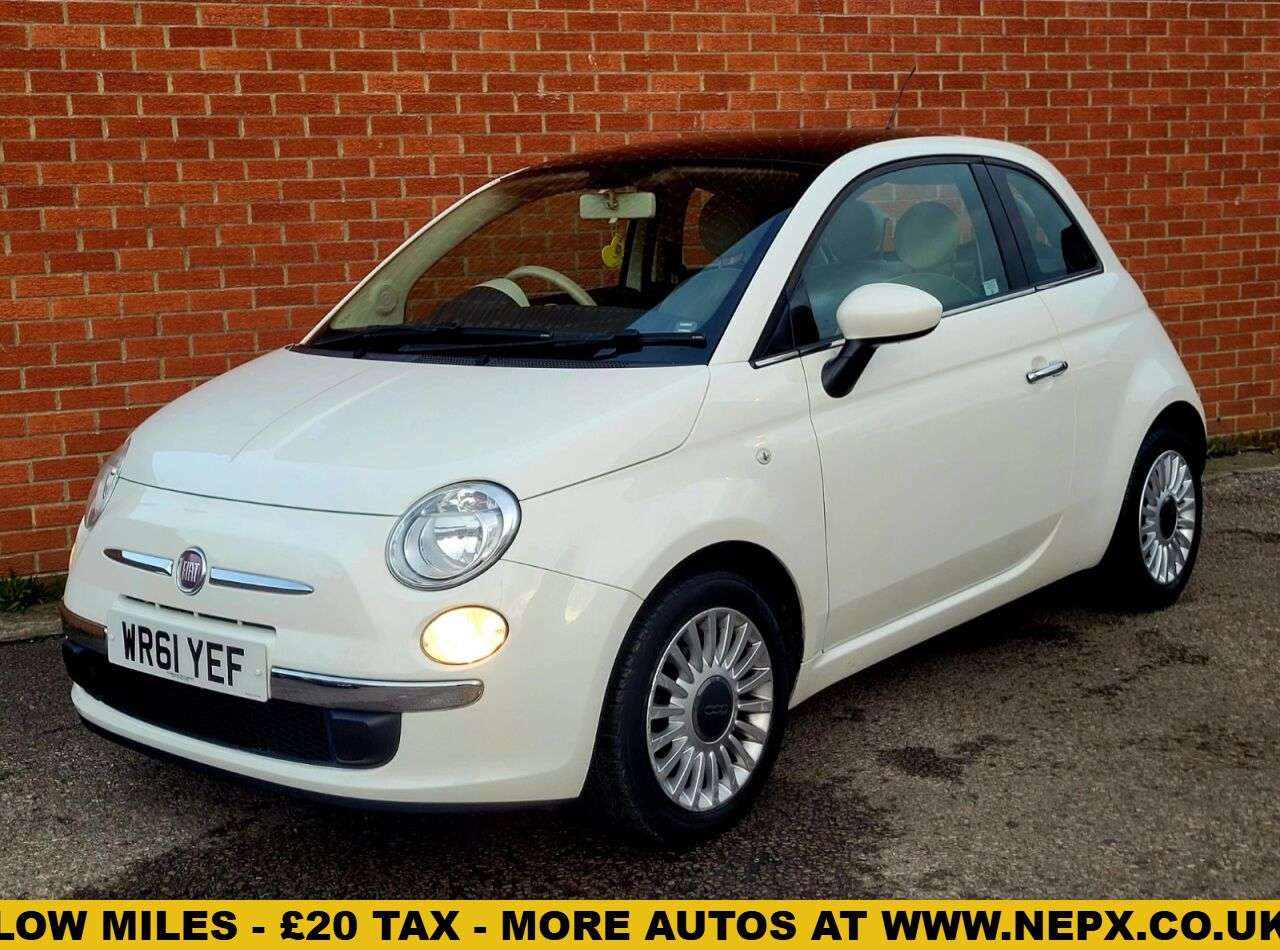 2011 FIAT 500 2011 FIAT 500