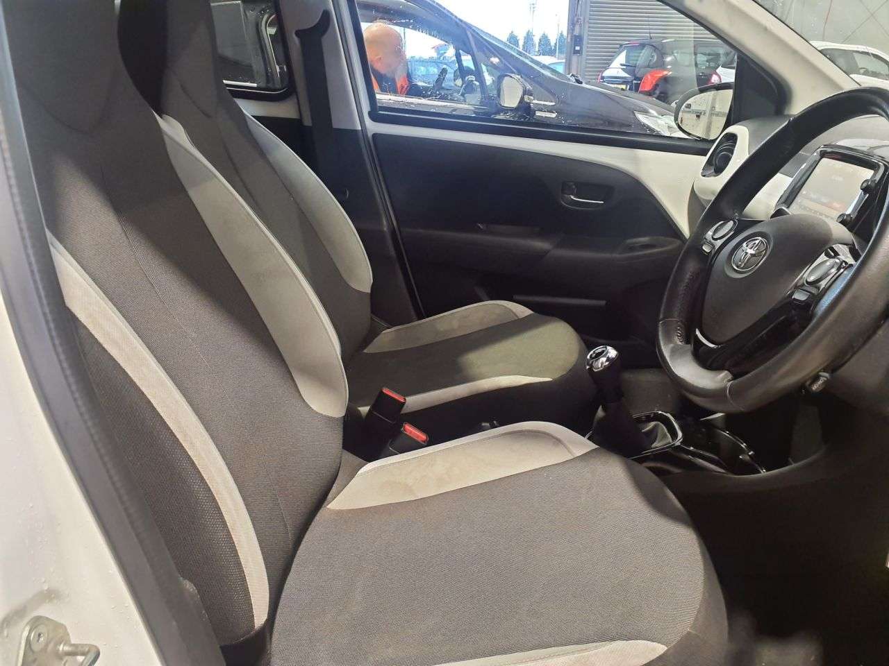 2017 TOYOTA AYGO 2017 TOYOTA AYGO