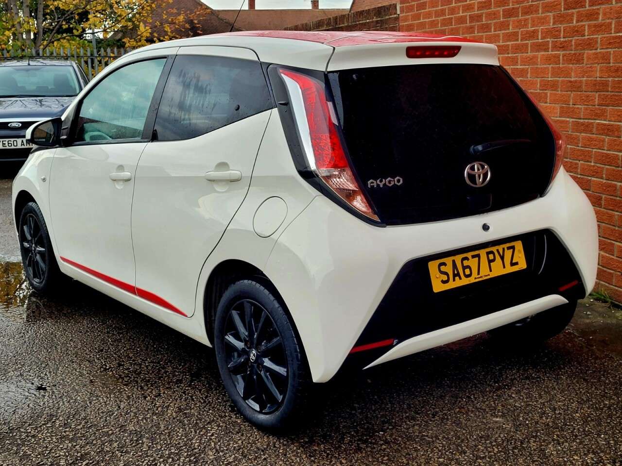 2017 TOYOTA AYGO 2017 TOYOTA AYGO
