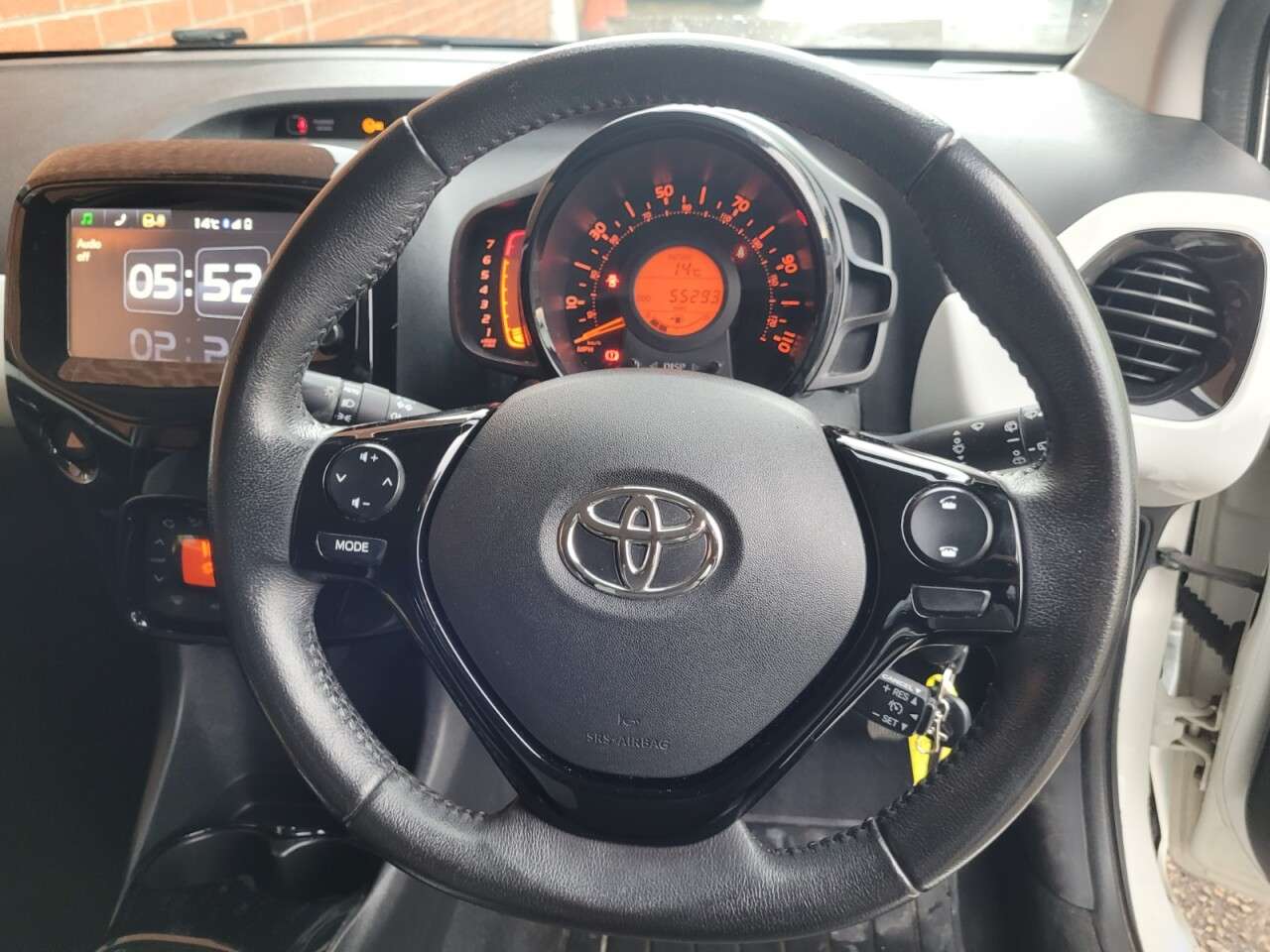 2017 TOYOTA AYGO 2017 TOYOTA AYGO