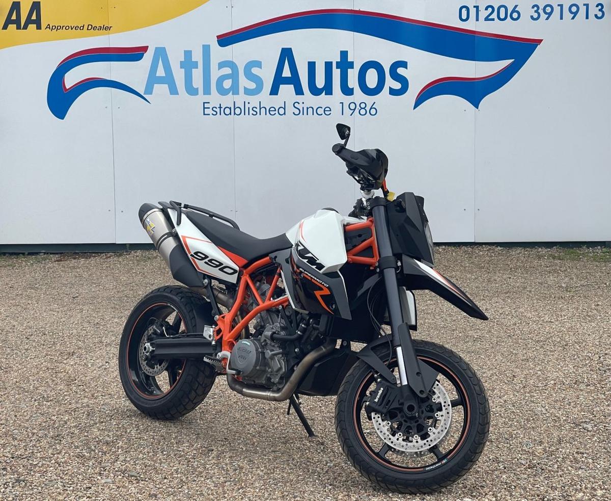 Check out this Ktm 990 Supermoto R 13 2013 Petrol Manual