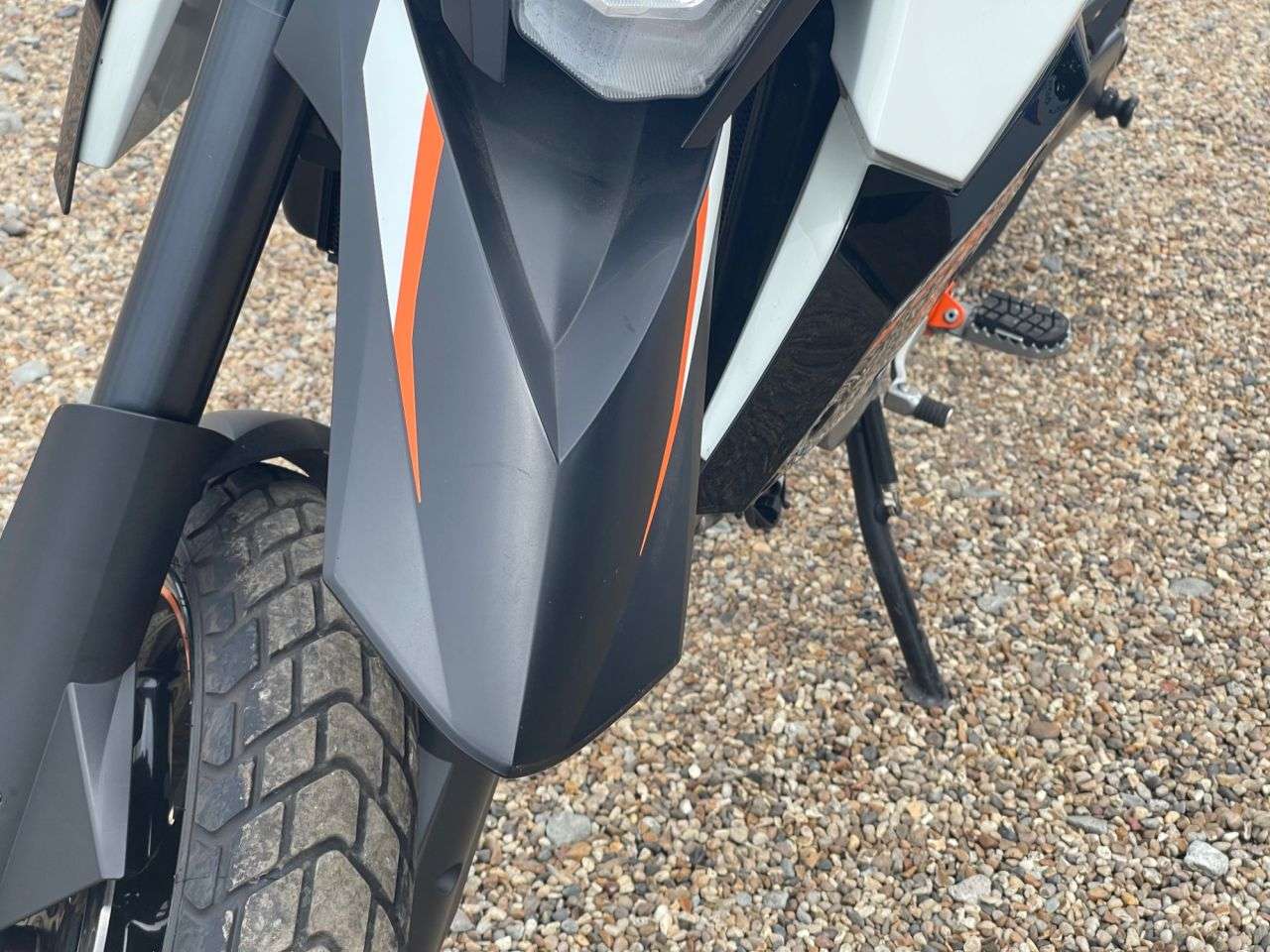 2013 KTM 990 SUPERMOTO R 13 2013 KTM 990 SUPERMOTO R 13