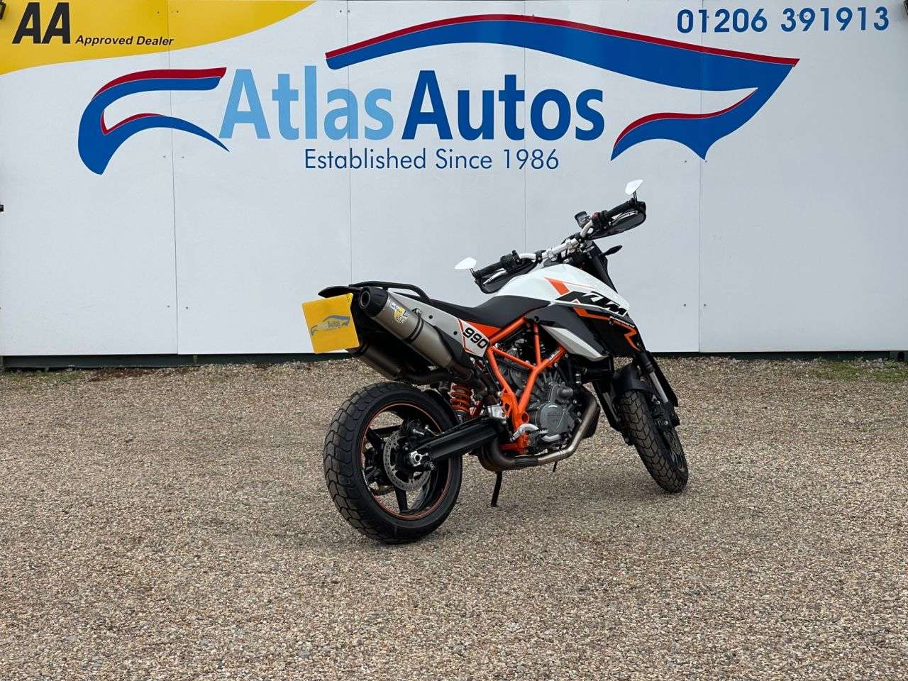 2013 KTM 990 SUPERMOTO R 13 2013 KTM 990 SUPERMOTO R 13