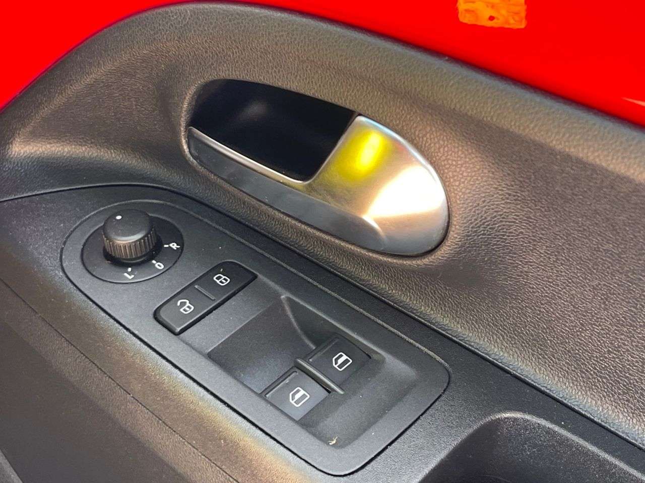 2016 VOLKSWAGEN UP! 2016 VOLKSWAGEN UP!