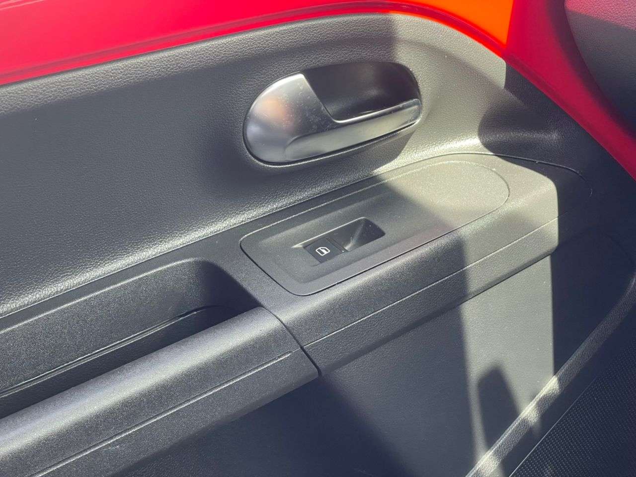 2016 VOLKSWAGEN UP! 2016 VOLKSWAGEN UP!