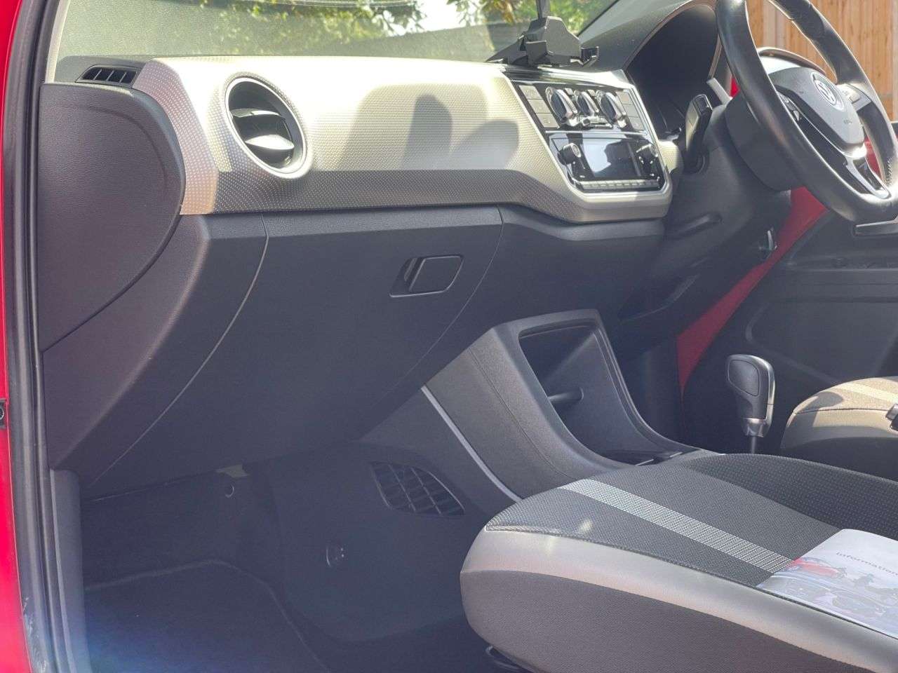 2016 VOLKSWAGEN UP! 2016 VOLKSWAGEN UP!