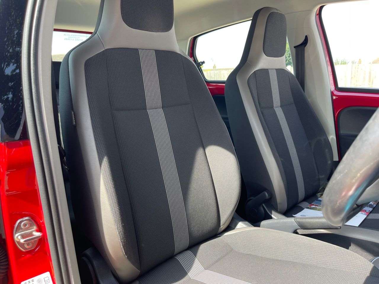 2016 VOLKSWAGEN UP! 2016 VOLKSWAGEN UP!