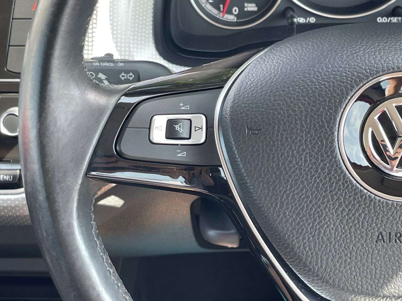 2016 VOLKSWAGEN UP! 2016 VOLKSWAGEN UP!