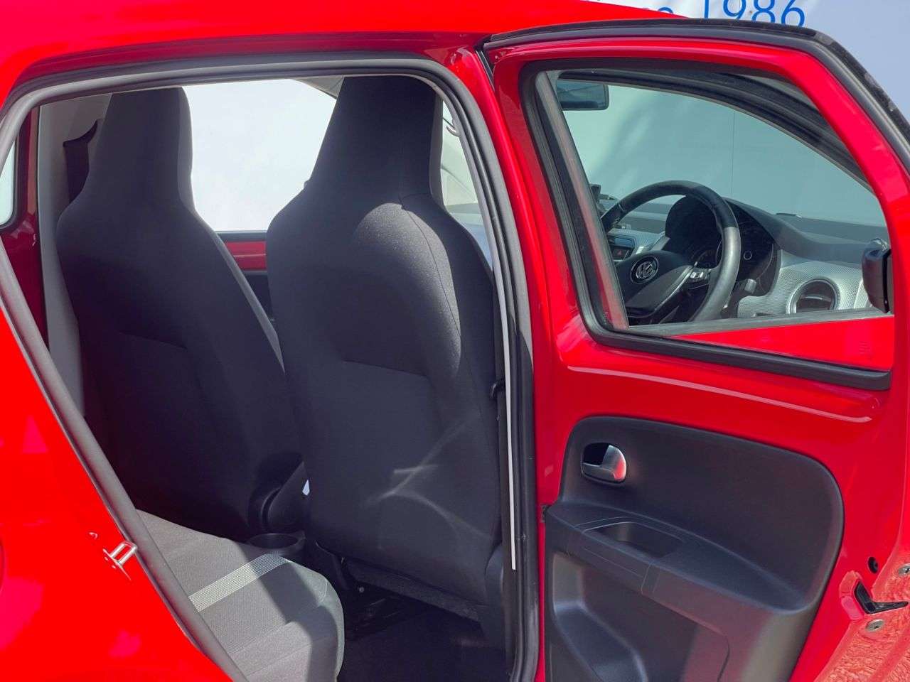 2016 VOLKSWAGEN UP! 2016 VOLKSWAGEN UP!