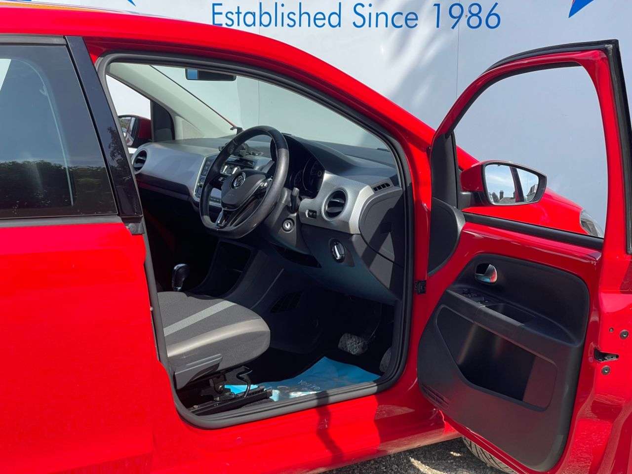 2016 VOLKSWAGEN UP! 2016 VOLKSWAGEN UP!