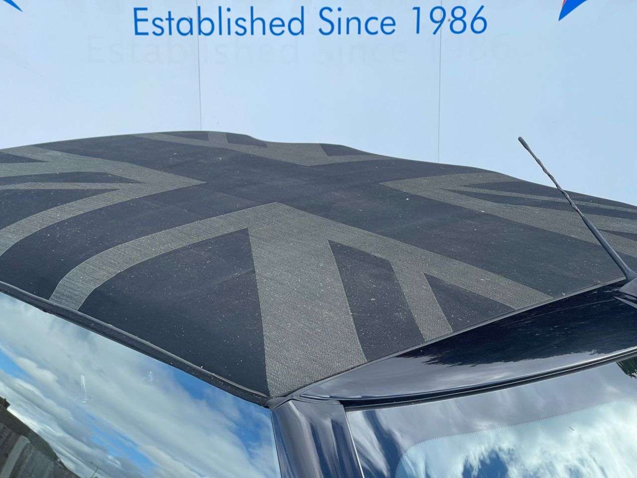 2017 MINI CONVERTIBLE 2017 MINI CONVERTIBLE