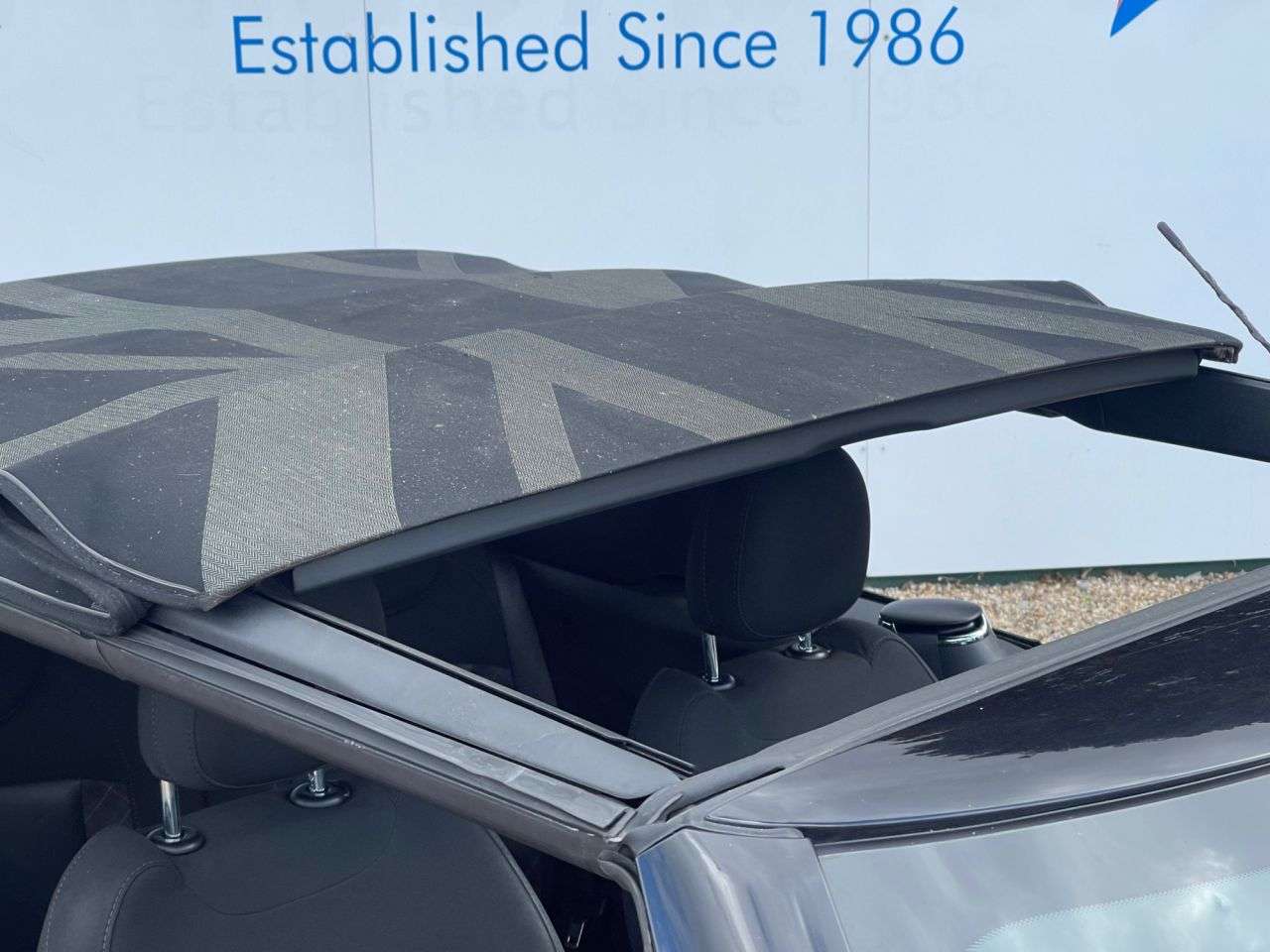 2017 MINI CONVERTIBLE 2017 MINI CONVERTIBLE