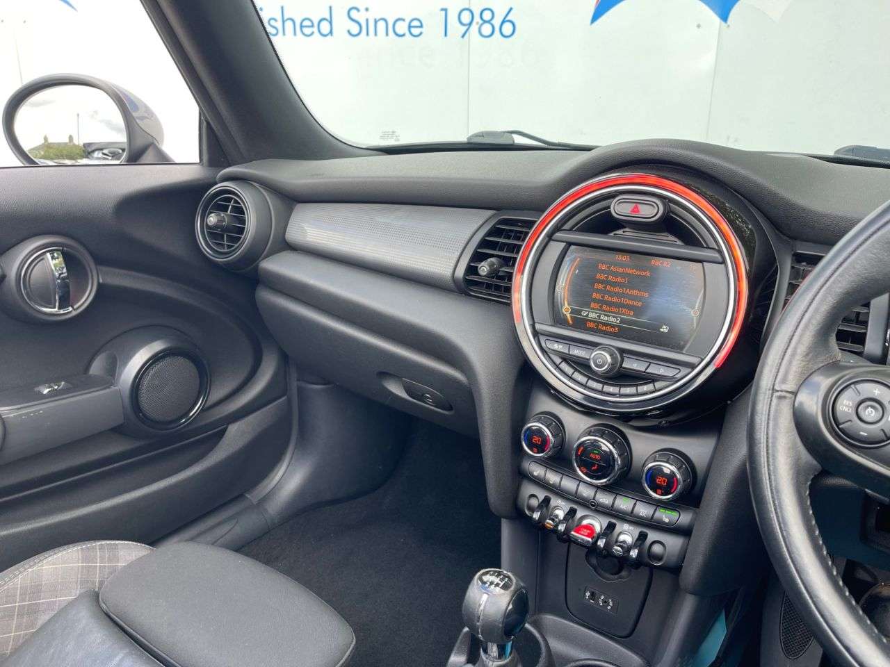 2017 MINI CONVERTIBLE 2017 MINI CONVERTIBLE