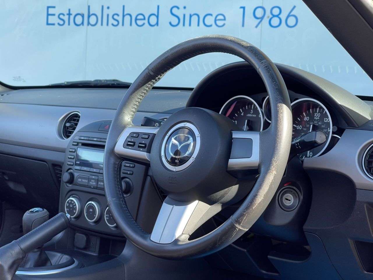 2010 MAZDA MX-5 2010 MAZDA MX-5