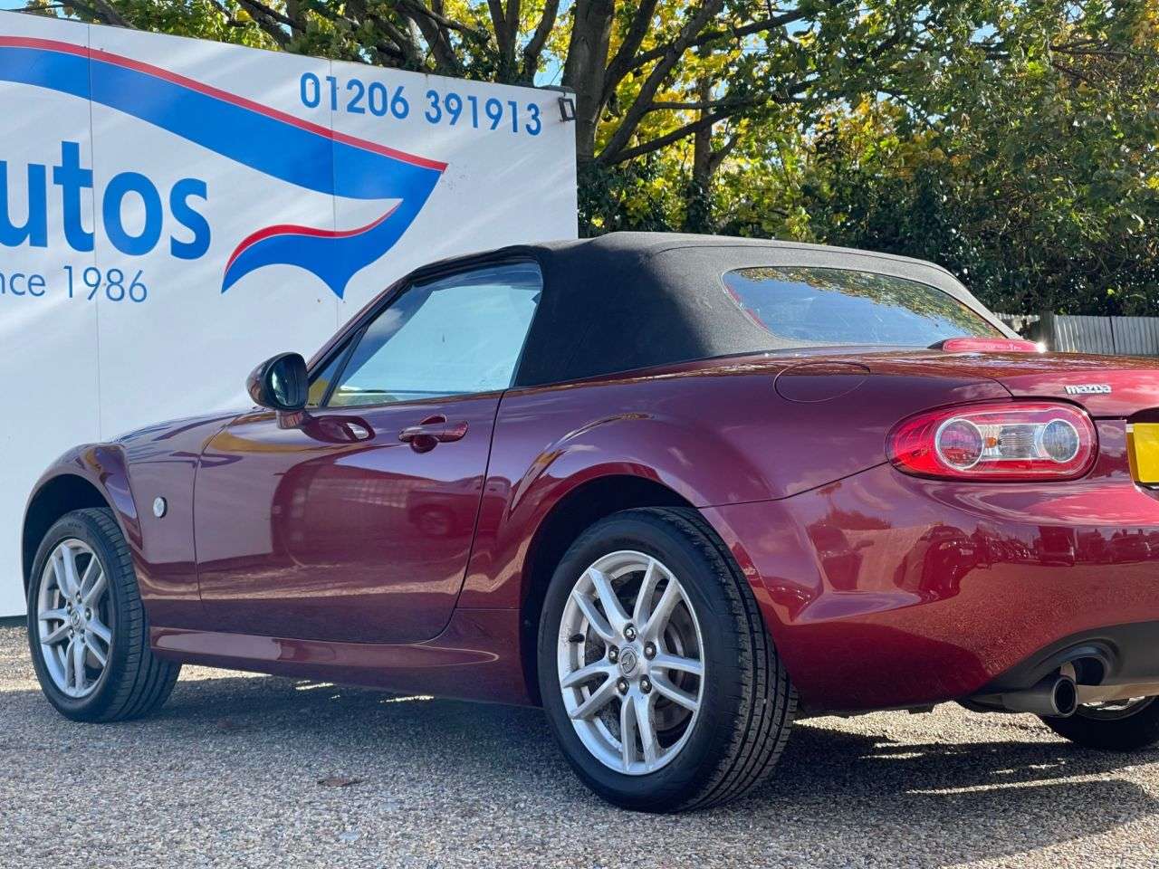 2010 MAZDA MX-5 2010 MAZDA MX-5