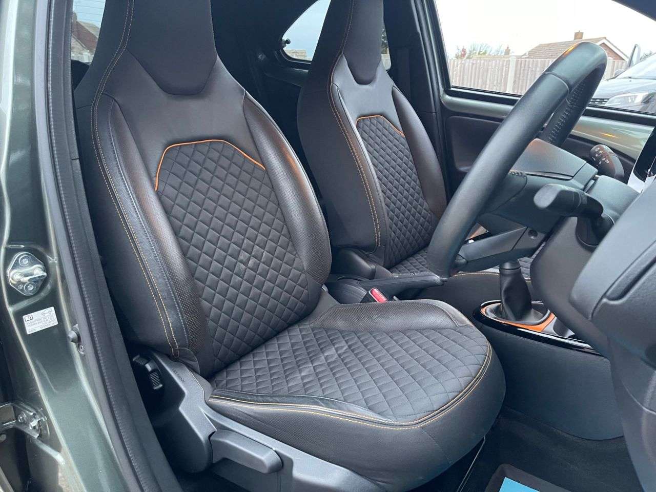 2022 TOYOTA AYGO X 2022 TOYOTA AYGO X