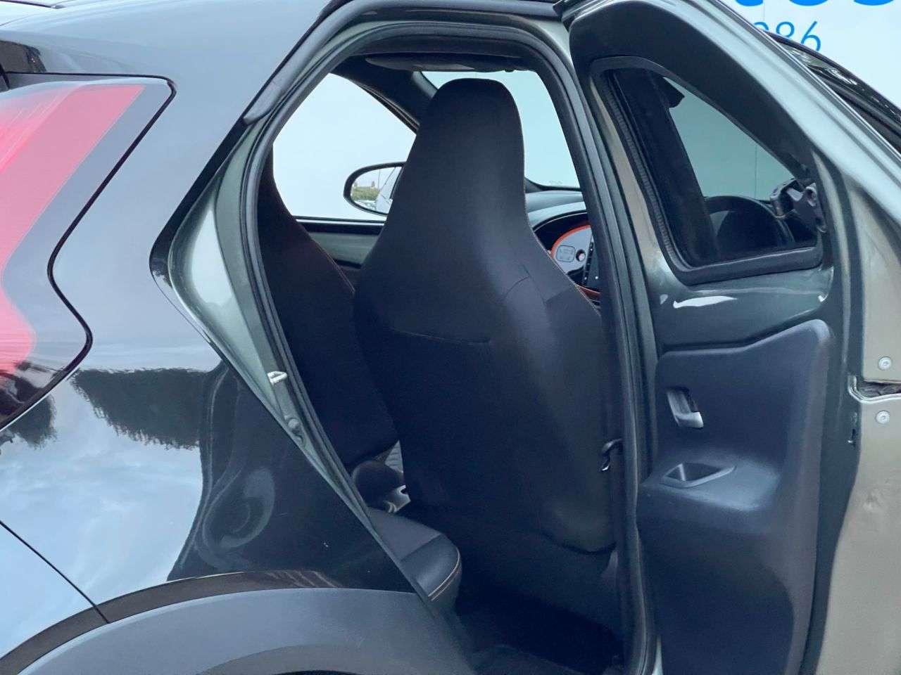 2022 TOYOTA AYGO X 2022 TOYOTA AYGO X