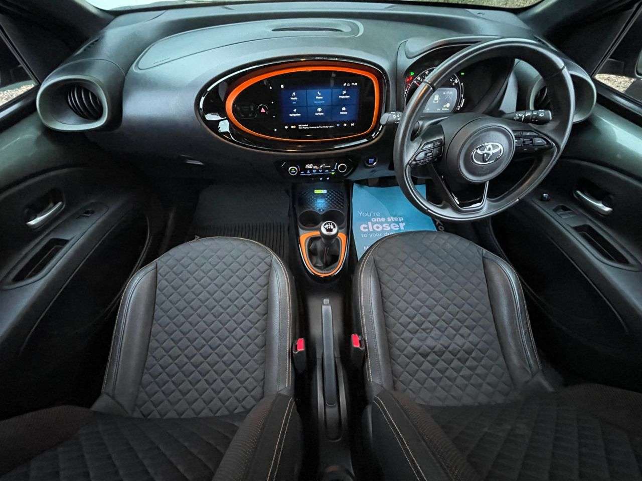 2022 TOYOTA AYGO X 2022 TOYOTA AYGO X