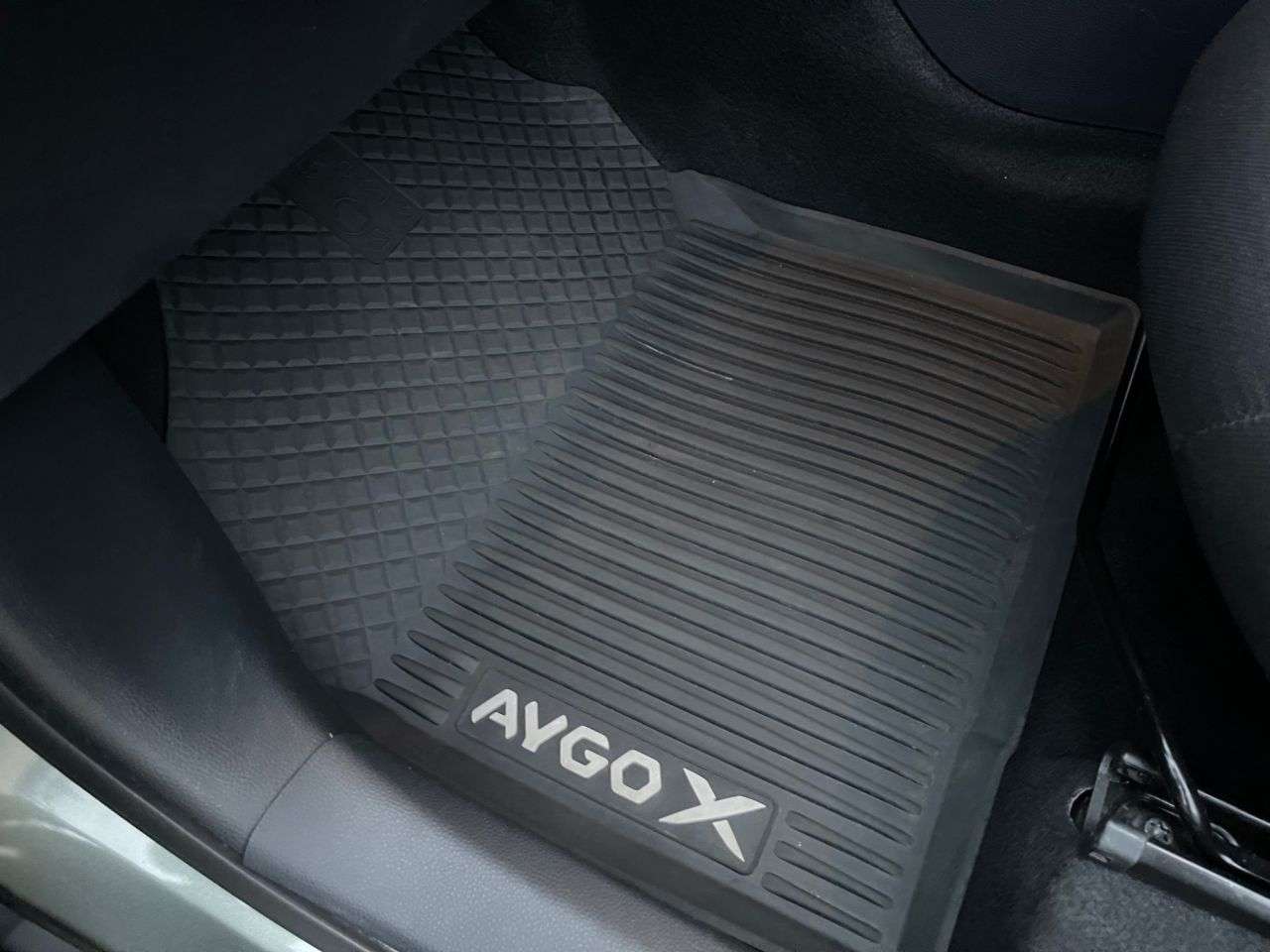 2022 TOYOTA AYGO X 2022 TOYOTA AYGO X