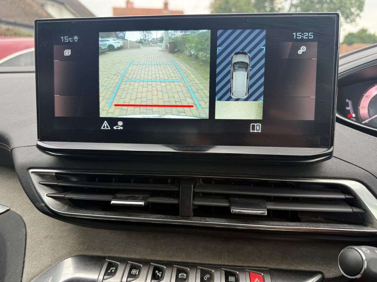 2022 PEUGEOT 3008 2022 PEUGEOT 3008