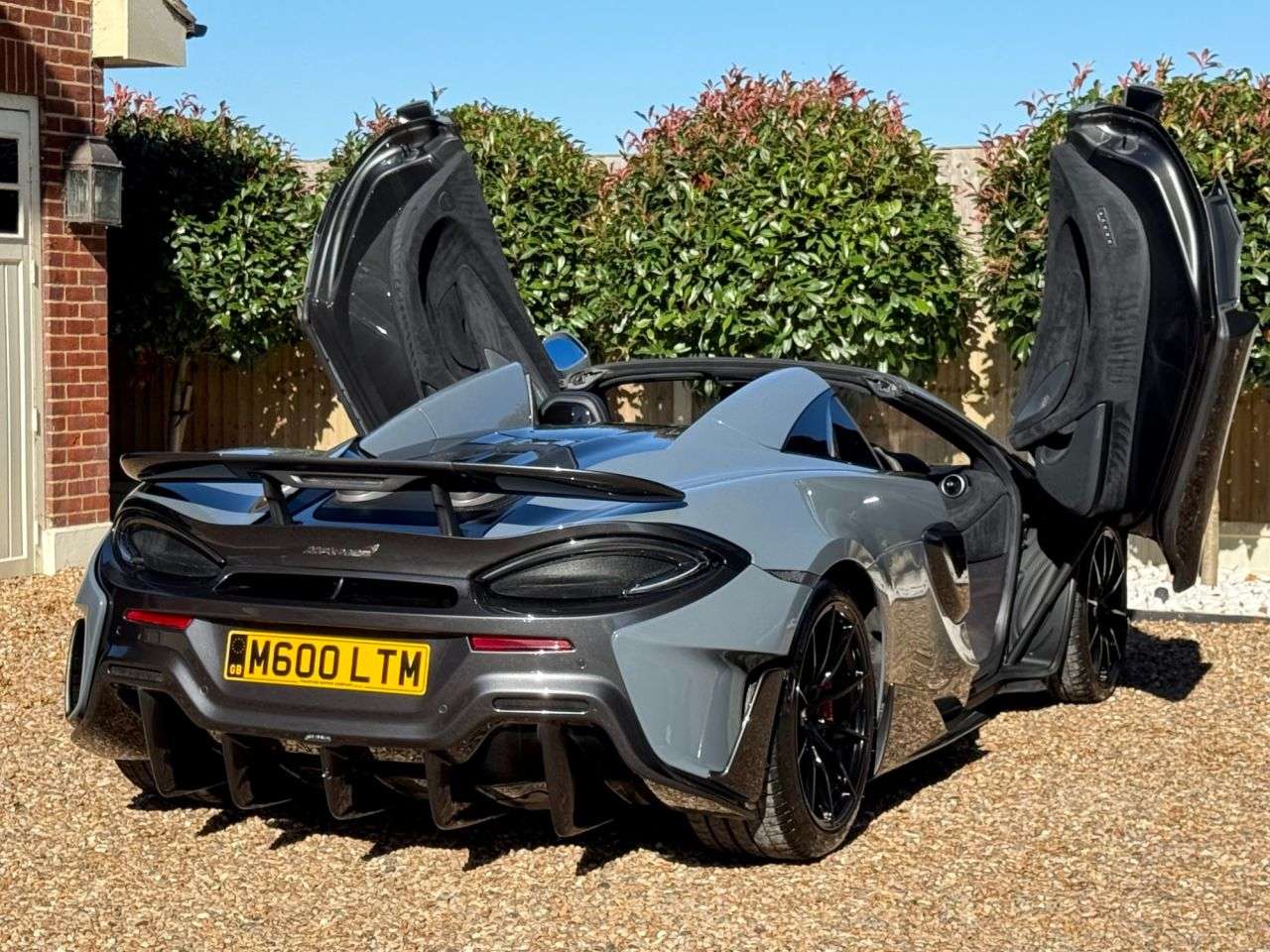 2019 MCLAREN 600LT 2019 MCLAREN 600LT