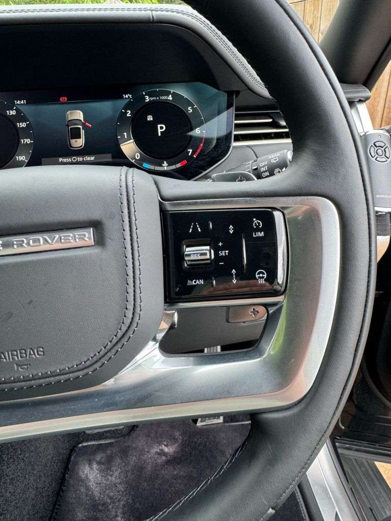 null LAND ROVER RANGE ROVER null LAND ROVER RANGE ROVER