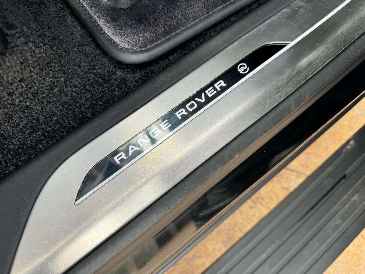 null LAND ROVER RANGE ROVER null LAND ROVER RANGE ROVER