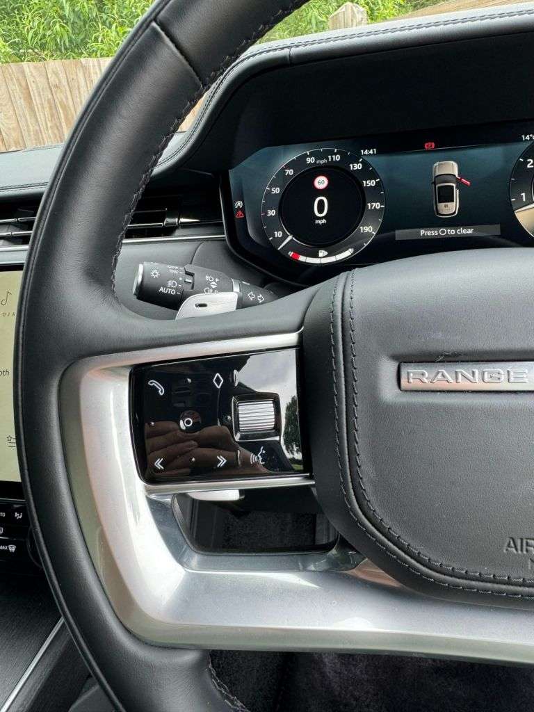 null LAND ROVER RANGE ROVER null LAND ROVER RANGE ROVER