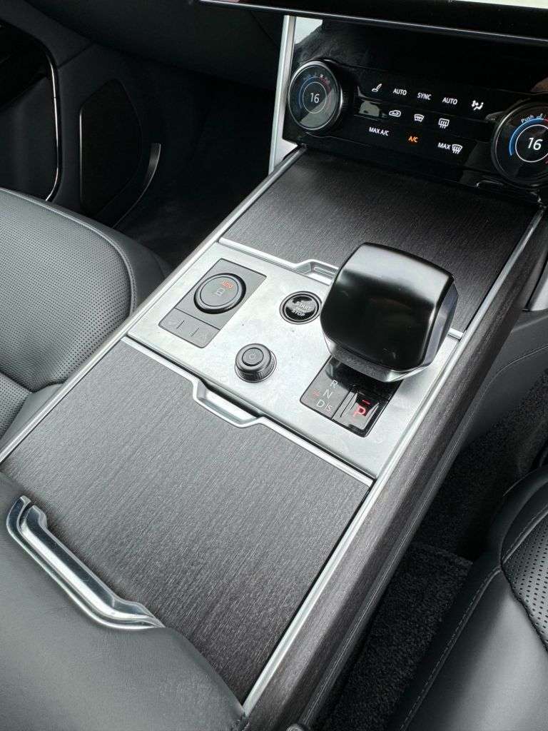 null LAND ROVER RANGE ROVER null LAND ROVER RANGE ROVER