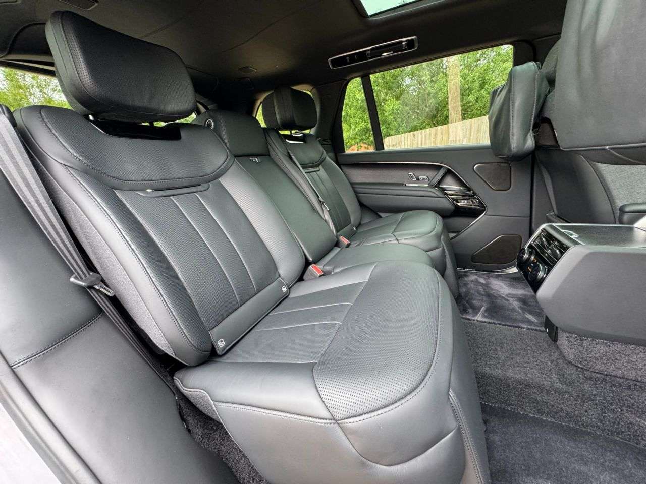 null LAND ROVER RANGE ROVER null LAND ROVER RANGE ROVER