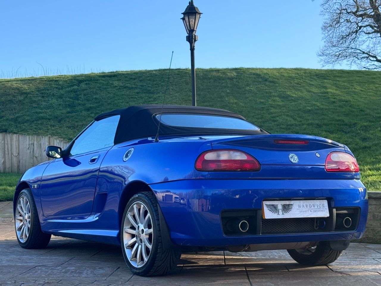 2009 MG TF 2009 MG TF