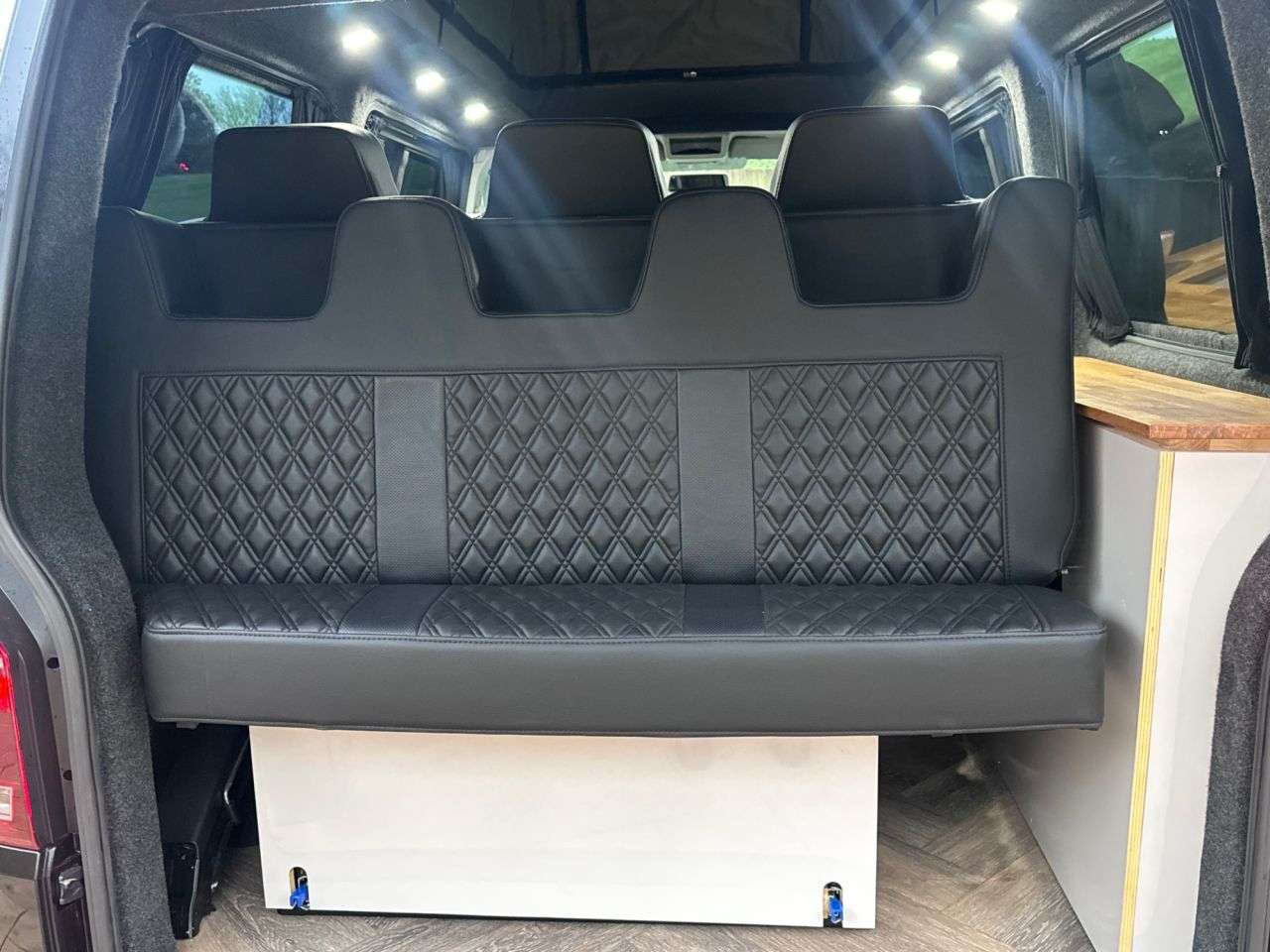 null VOLKSWAGEN TRANSPORTER null VOLKSWAGEN TRANSPORTER