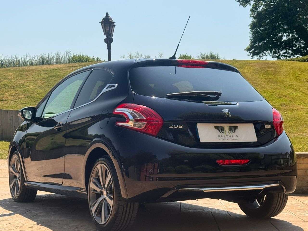 2014 PEUGEOT 208 2014 PEUGEOT 208