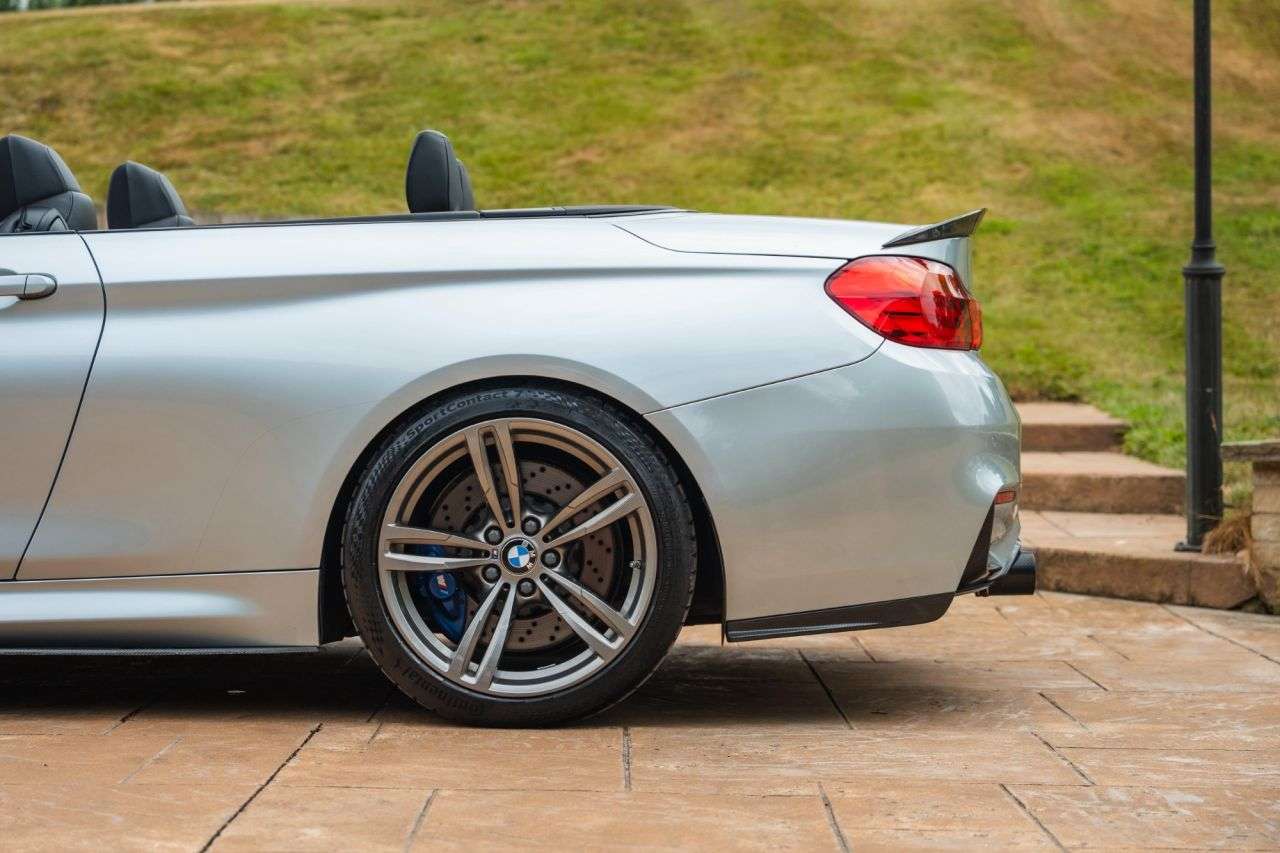 null BMW M4 null BMW M4