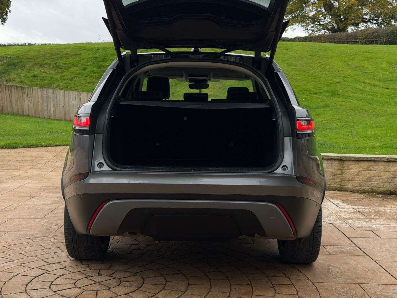 2018 LAND ROVER RANGE ROVER VELAR 2018 LAND ROVER RANGE ROVER VELAR