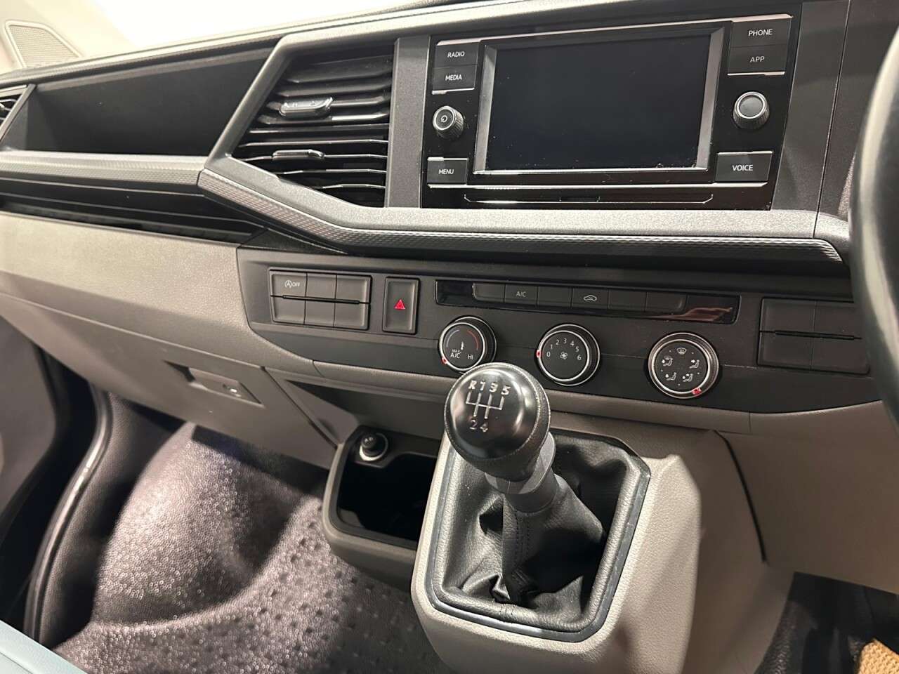 2022 VOLKSWAGEN TRANSPORTER 2022 VOLKSWAGEN TRANSPORTER