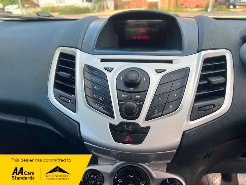 2011 FORD FIESTA 2011 FORD FIESTA