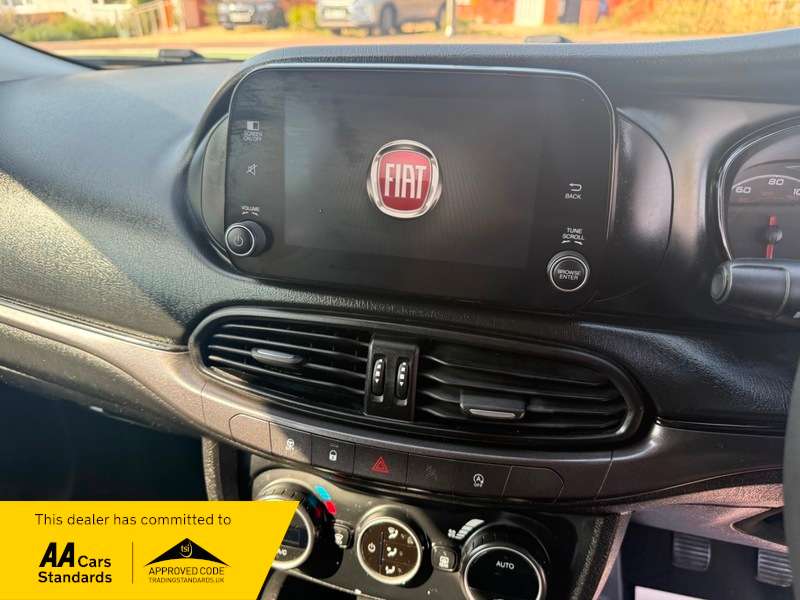 2021 FIAT TIPO 2021 FIAT TIPO