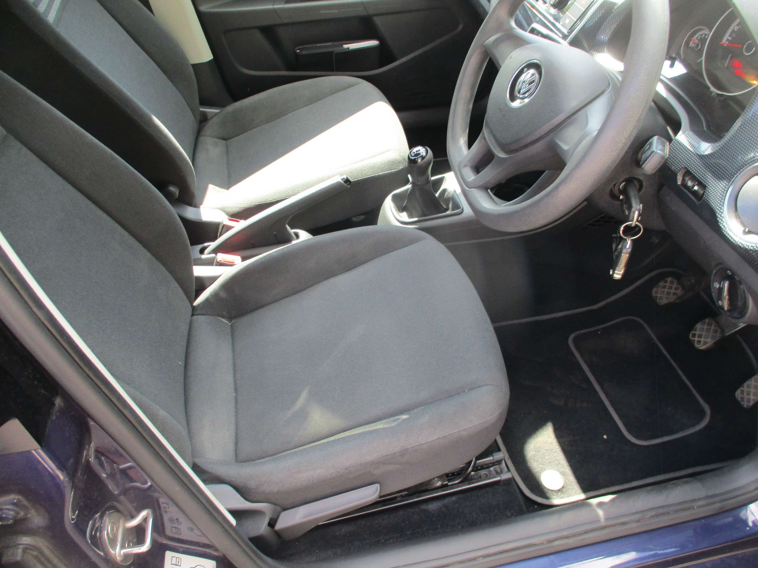 2017 VOLKSWAGEN UP! 2017 VOLKSWAGEN UP!