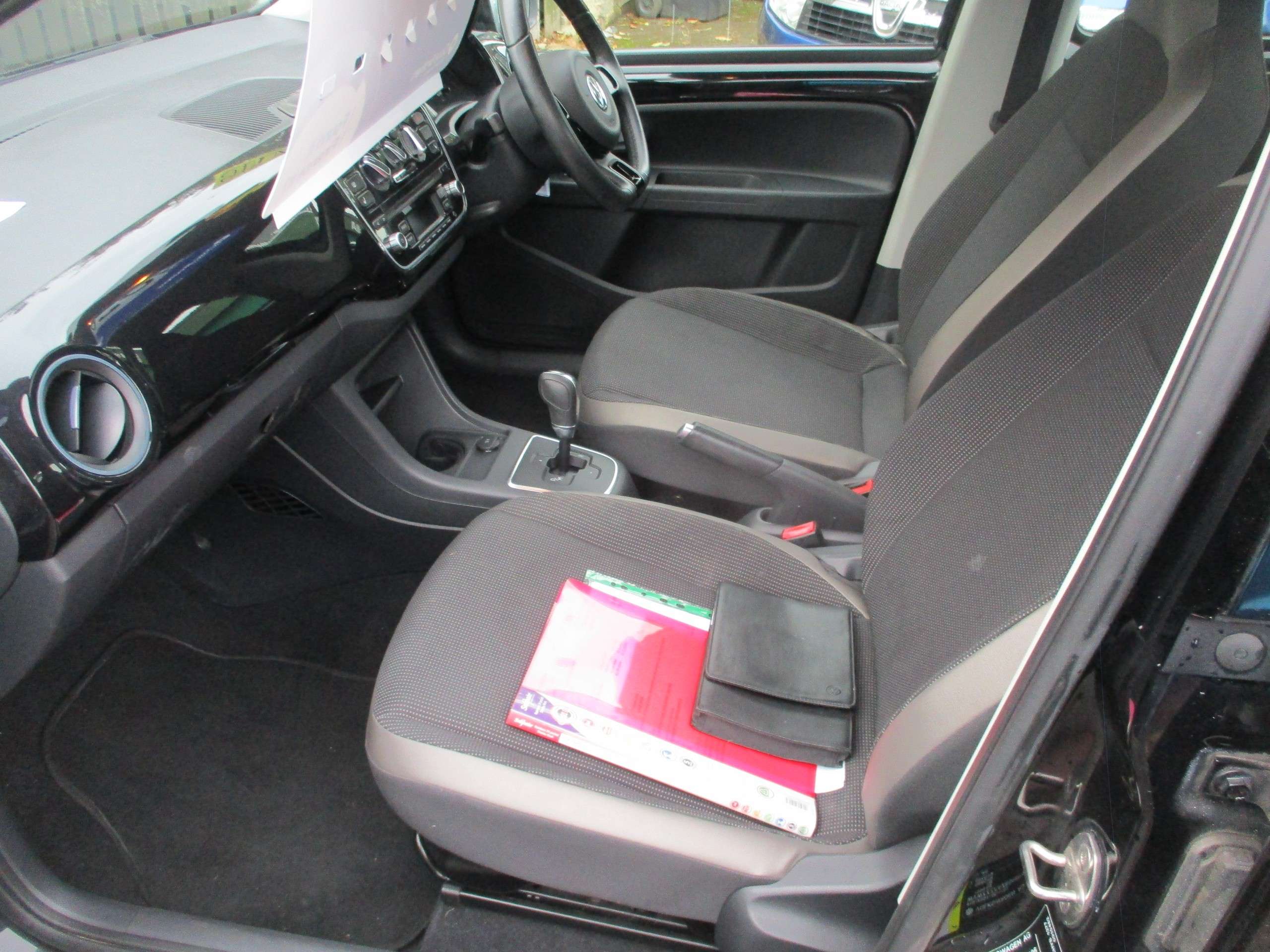 2014 VOLKSWAGEN UP! 2014 VOLKSWAGEN UP!