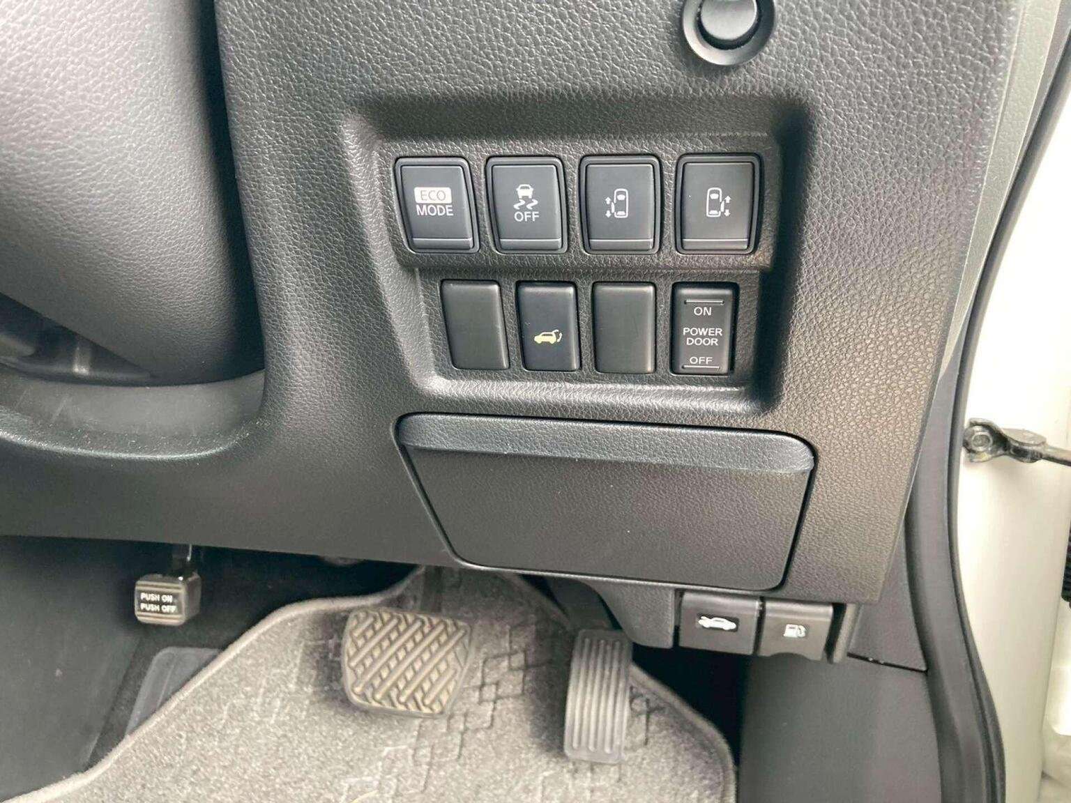 2010 NISSAN ELGRAND 2010 NISSAN ELGRAND