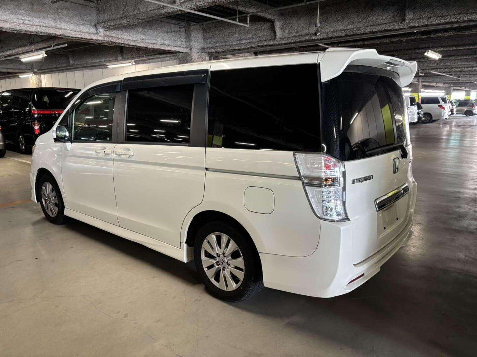 2011 HONDA STEPWAGON 2011 HONDA STEPWAGON