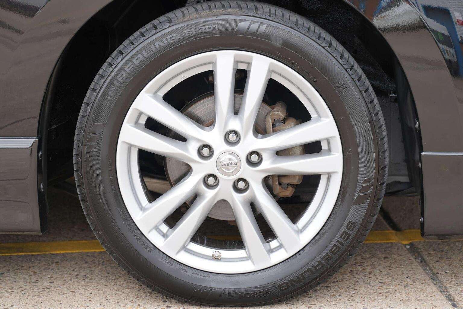 2011 NISSAN ELGRAND 2011 NISSAN ELGRAND