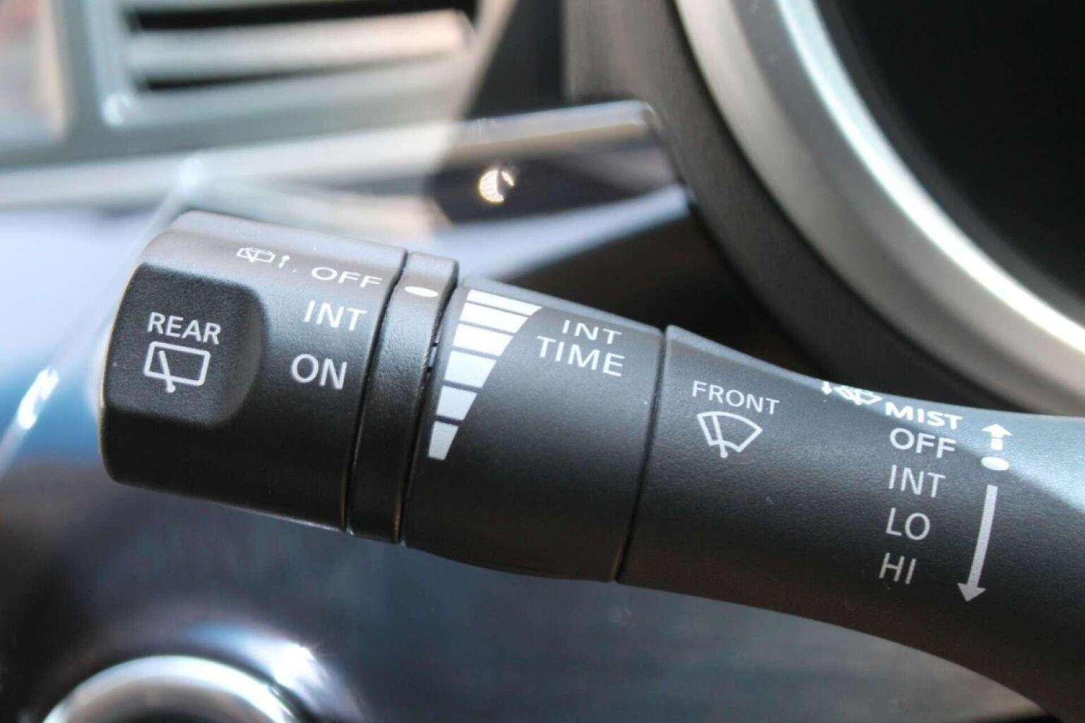 2011 NISSAN ELGRAND 2011 NISSAN ELGRAND