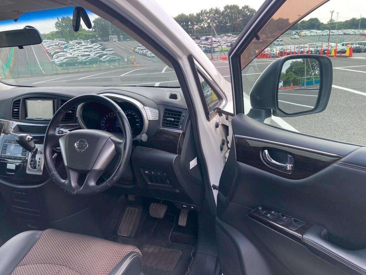 2010 NISSAN ELGRAND 2010 NISSAN ELGRAND