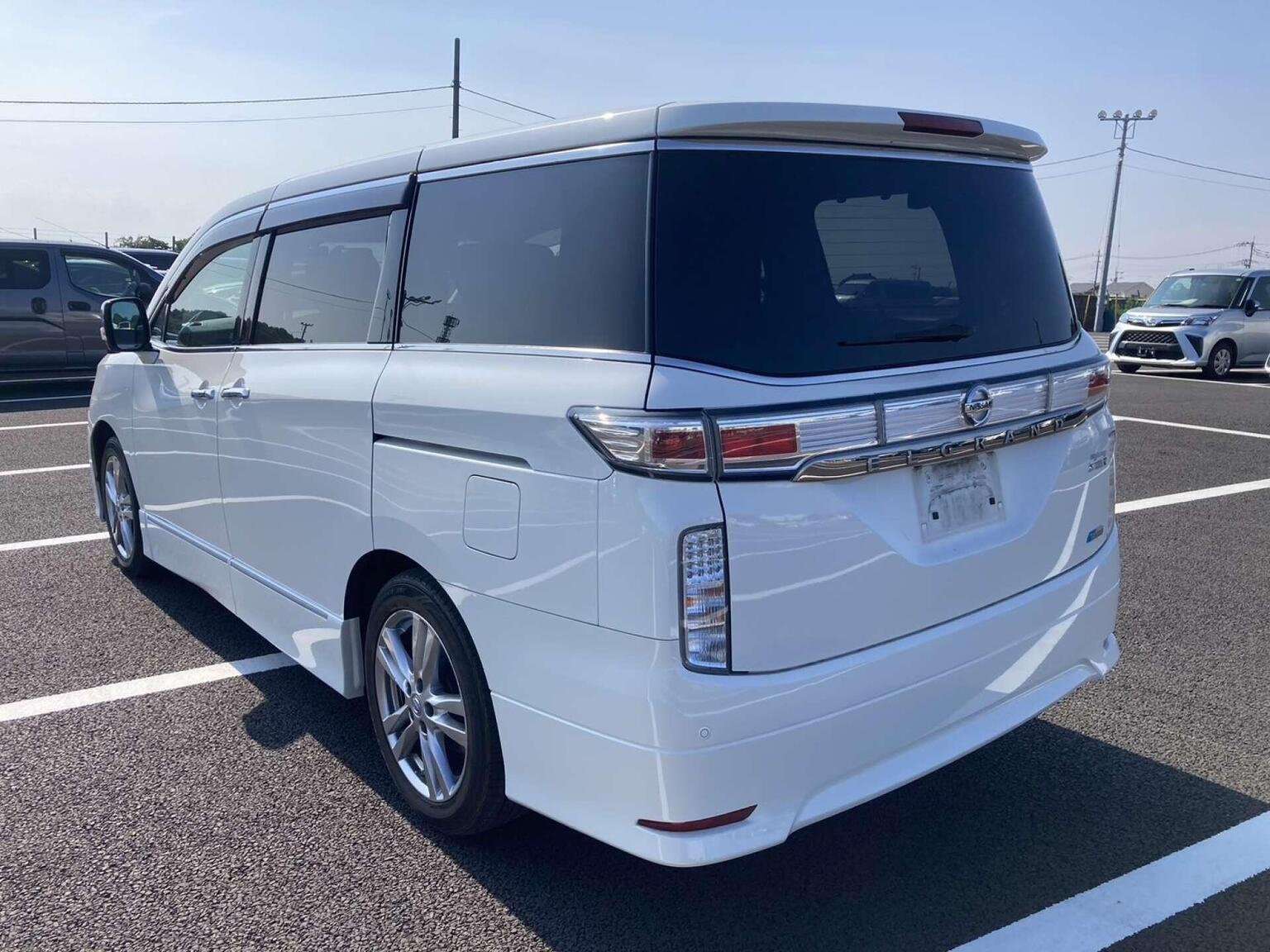 2010 NISSAN ELGRAND 2010 NISSAN ELGRAND
