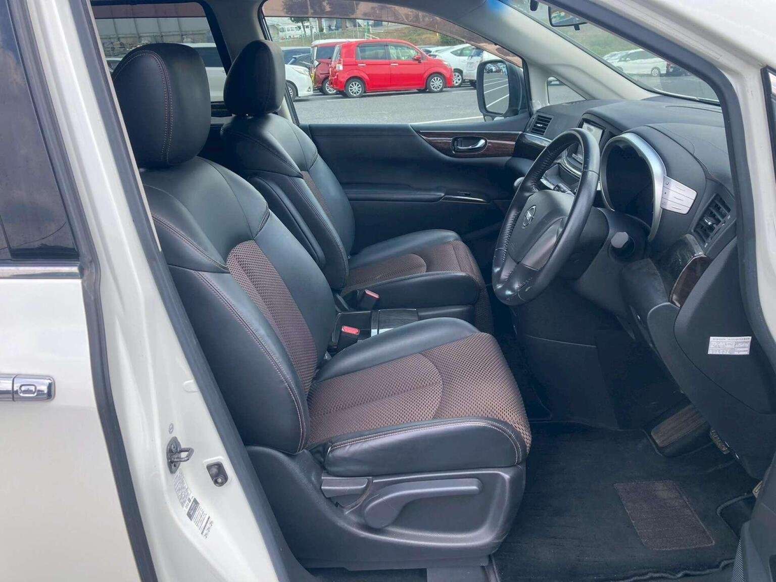 2010 NISSAN ELGRAND 2010 NISSAN ELGRAND